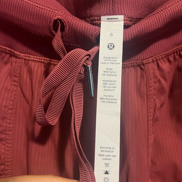 Lululemon Women’s Dance Studio Jogger Size 6 - Picture 4 of 5